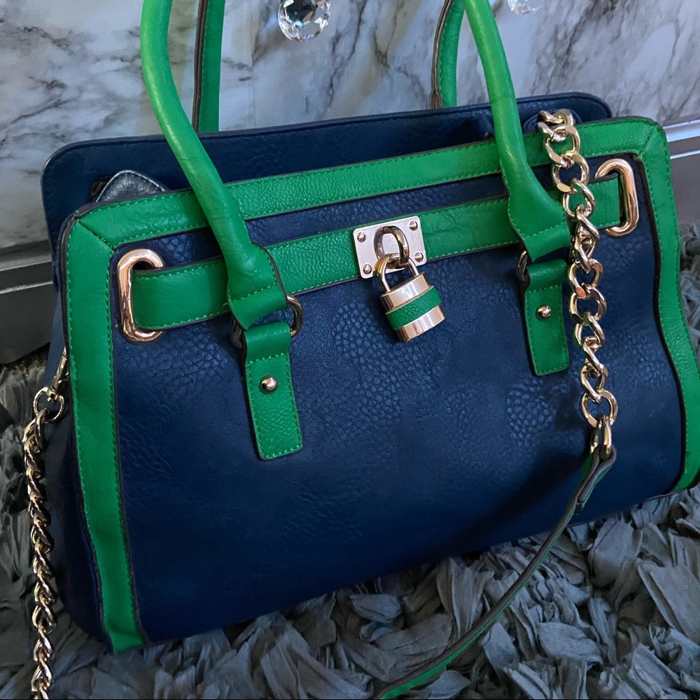 Charming Charlie Purse